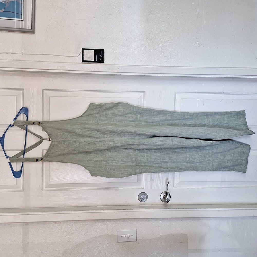Free People Jumpsuit Sz M Womens Inseam 22.5" EUC